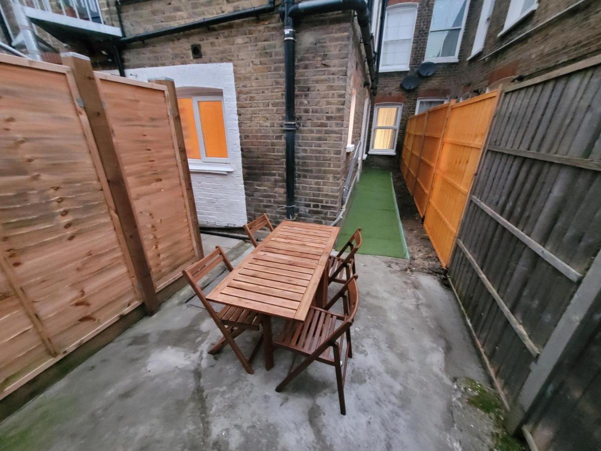 Spacious 2 Bedroom House In Central London With Garden Eksteriør billede